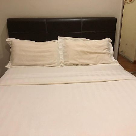 Super Oyo 90668 Joy Inn Miri Kültér fotó