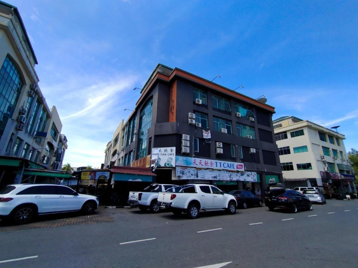 Super Oyo 90668 Joy Inn Miri Kültér fotó