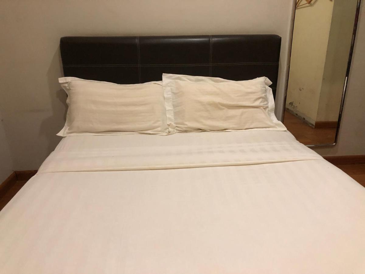 Super Oyo 90668 Joy Inn Miri Kültér fotó