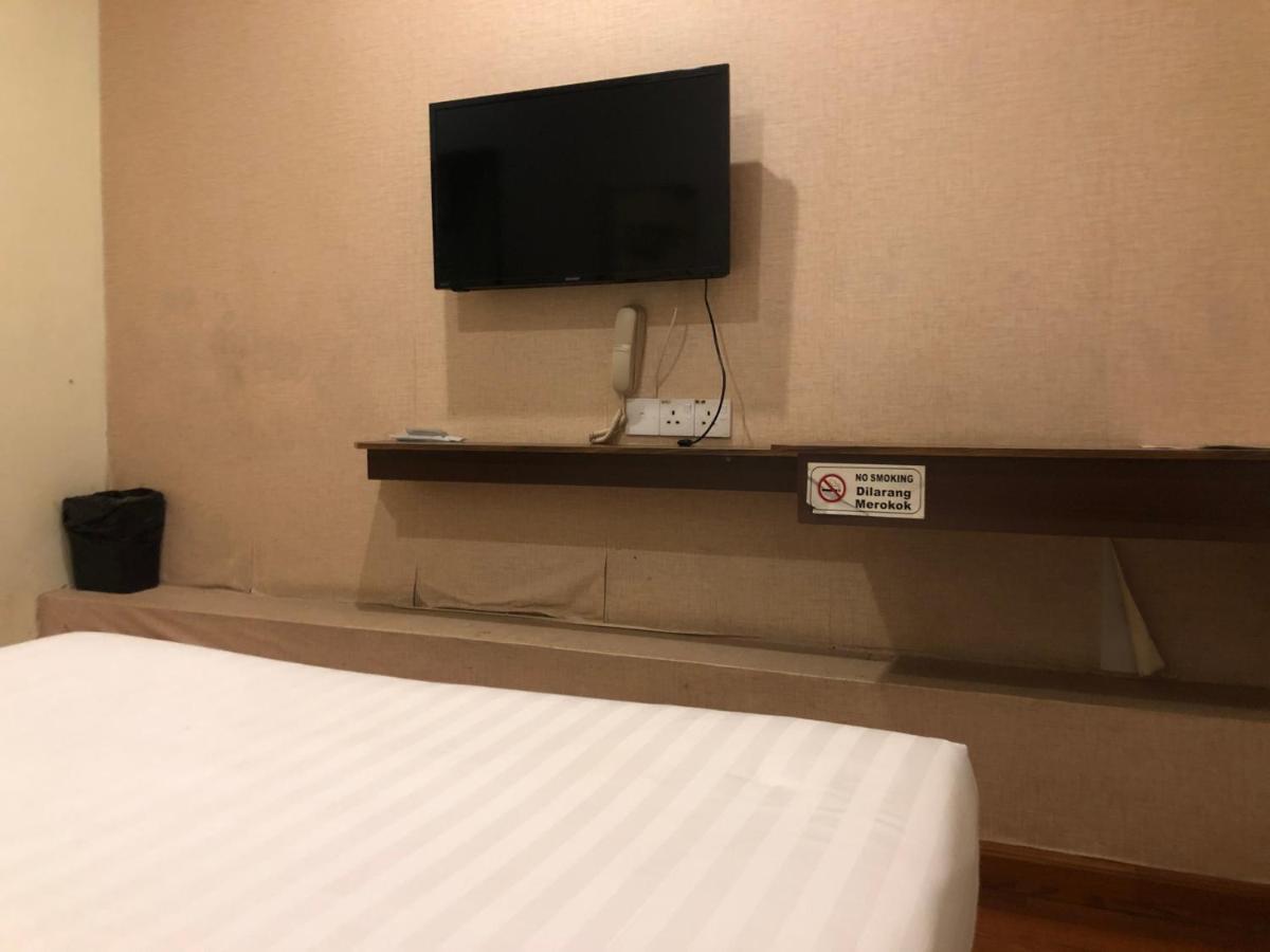 Super Oyo 90668 Joy Inn Miri Kültér fotó