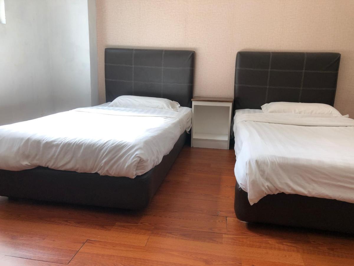 Super Oyo 90668 Joy Inn Miri Kültér fotó