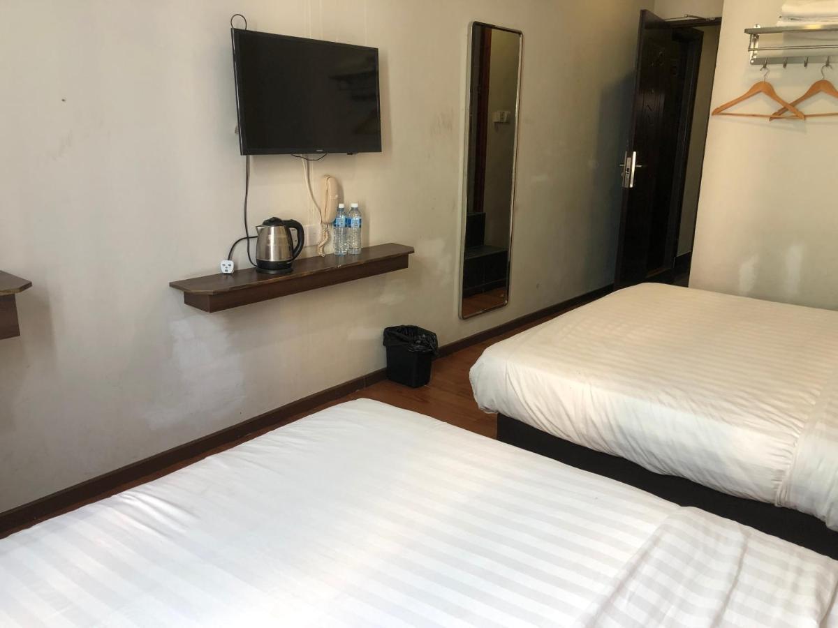 Super Oyo 90668 Joy Inn Miri Kültér fotó