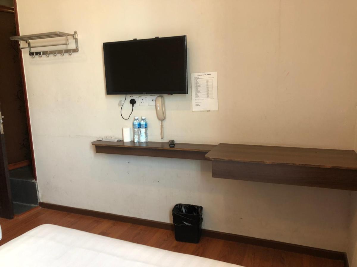 Super Oyo 90668 Joy Inn Miri Kültér fotó