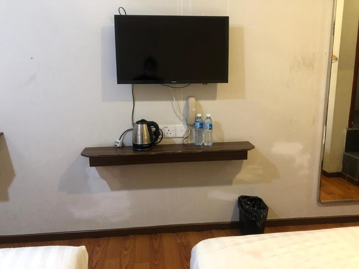 Super Oyo 90668 Joy Inn Miri Kültér fotó